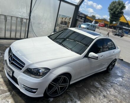 Белый Мерседес Ц-Класс, объемом двигателя 1.8 л и пробегом 138 тыс. км за 15000 $, фото 14 на Automoto.ua