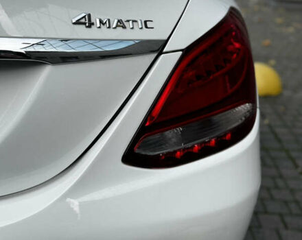 Мерседес Ц-Класс 2014 в Киеве на Automoto.ua Белый Мерседес Ц-Класс, объемом двигателя 2 л и пробегом 98 тыс. км за 20500 $, фото 5 на Automoto.ua