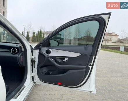 Белый Мерседес Ц-Класс, объемом двигателя 1.6 л и пробегом 75 тыс. км за 18500 $, фото 32 на Automoto.ua