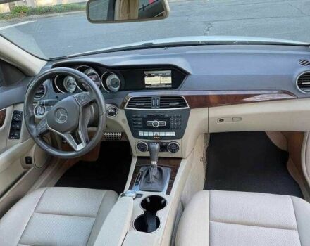 Білий Мерседес Ц-Клас, об'ємом двигуна 3.5 л та пробігом 146 тис. км за 9200 $, фото 8 на Automoto.ua