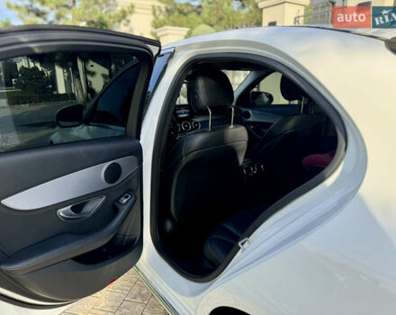 Білий Мерседес Ц-Клас, об'ємом двигуна 2 л та пробігом 125 тис. км за 21900 $, фото 25 на Automoto.ua