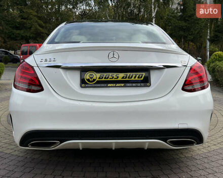 Білий Мерседес Ц-Клас, об'ємом двигуна 1.99 л та пробігом 160 тис. км за 16999 $, фото 5 на Automoto.ua