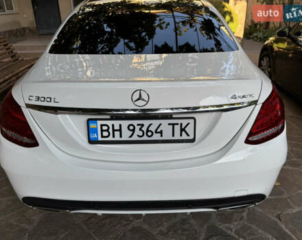Белый Мерседес Ц-Класс, объемом двигателя 2 л и пробегом 140 тыс. км за 20500 $, фото 4 на Automoto.ua