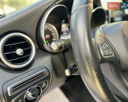 Білий Мерседес Ц-Клас, об'ємом двигуна 2 л та пробігом 125 тис. км за 21900 $, фото 33 на Automoto.ua