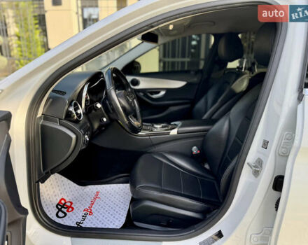 Білий Мерседес Ц-Клас, об'ємом двигуна 2 л та пробігом 125 тис. км за 21900 $, фото 21 на Automoto.ua