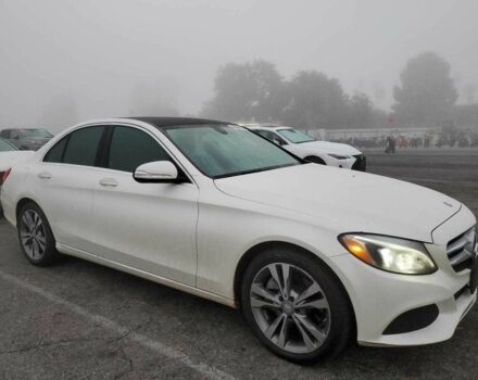 Білий Мерседес Ц-Клас, об'ємом двигуна 2 л та пробігом 26 тис. км за 3500 $, фото 3 на Automoto.ua