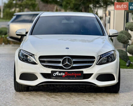 Білий Мерседес Ц-Клас, об'ємом двигуна 2 л та пробігом 125 тис. км за 21900 $, фото 1 на Automoto.ua