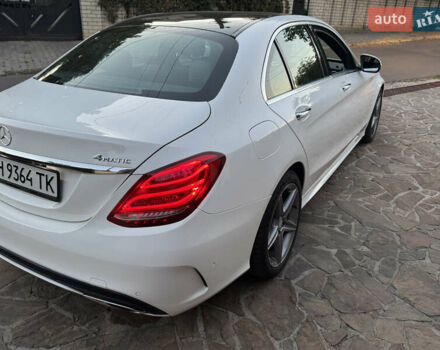 Белый Мерседес Ц-Класс, объемом двигателя 2 л и пробегом 140 тыс. км за 20500 $, фото 6 на Automoto.ua