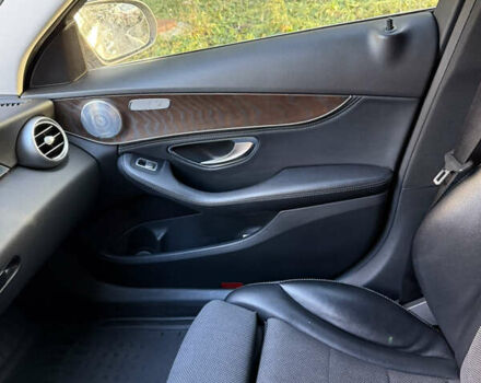 Белый Мерседес Ц-Класс, объемом двигателя 2 л и пробегом 113 тыс. км за 19800 $, фото 7 на Automoto.ua