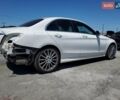 Белый Мерседес Ц-Класс, объемом двигателя 2 л и пробегом 46 тыс. км за 4000 $, фото 3 на Automoto.ua