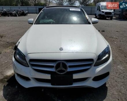 Белый Мерседес Ц-Класс, объемом двигателя 1.99 л и пробегом 75 тыс. км за 2800 $, фото 4 на Automoto.ua
