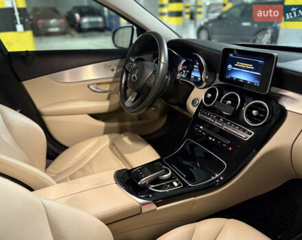 Белый Мерседес Ц-Класс, объемом двигателя 1.99 л и пробегом 109 тыс. км за 18900 $, фото 14 на Automoto.ua