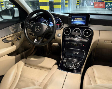 Белый Мерседес Ц-Класс, объемом двигателя 1.99 л и пробегом 109 тыс. км за 18900 $, фото 12 на Automoto.ua