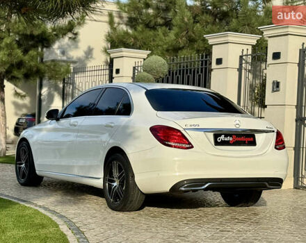 Білий Мерседес Ц-Клас, об'ємом двигуна 2 л та пробігом 125 тис. км за 21900 $, фото 12 на Automoto.ua