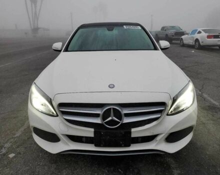 Білий Мерседес Ц-Клас, об'ємом двигуна 2 л та пробігом 26 тис. км за 3500 $, фото 4 на Automoto.ua