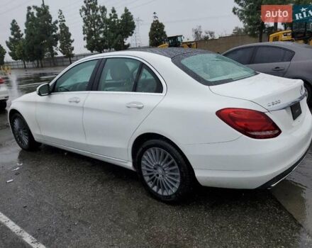 Білий Мерседес Ц-Клас, об'ємом двигуна 2 л та пробігом 119 тис. км за 3000 $, фото 1 на Automoto.ua