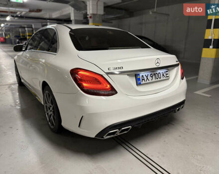 Белый Мерседес Ц-Класс, объемом двигателя 1.99 л и пробегом 109 тыс. км за 18900 $, фото 2 на Automoto.ua