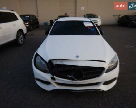 Белый Мерседес Ц-Класс, объемом двигателя 2 л и пробегом 163 тыс. км за 11700 $, фото 4 на Automoto.ua