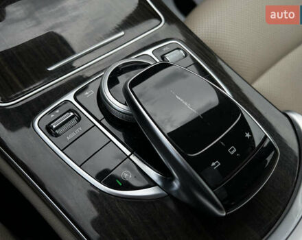 Білий Мерседес Ц-Клас, об'ємом двигуна 1.99 л та пробігом 160 тис. км за 16999 $, фото 18 на Automoto.ua