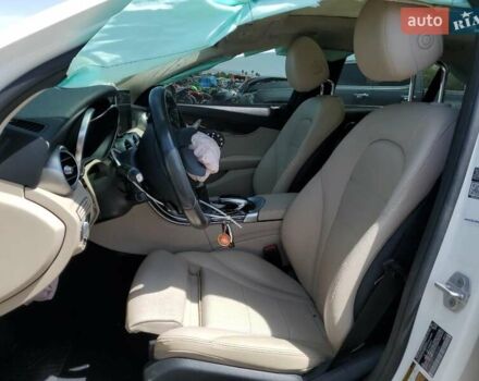 Белый Мерседес Ц-Класс, объемом двигателя 1.99 л и пробегом 75 тыс. км за 2800 $, фото 6 на Automoto.ua