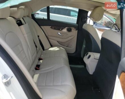 Белый Мерседес Ц-Класс, объемом двигателя 1.99 л и пробегом 75 тыс. км за 2800 $, фото 8 на Automoto.ua