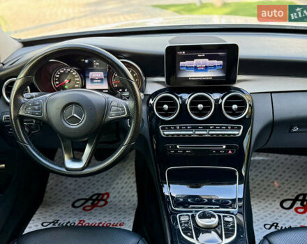 Білий Мерседес Ц-Клас, об'ємом двигуна 2 л та пробігом 125 тис. км за 21900 $, фото 29 на Automoto.ua