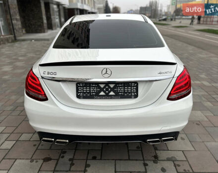 Білий Мерседес Ц-Клас, об'ємом двигуна 2 л та пробігом 165 тис. км за 17999 $, фото 8 на Automoto.ua