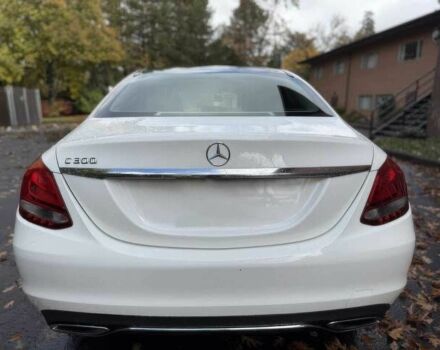 Белый Мерседес Ц-Класс, объемом двигателя 2 л и пробегом 76 тыс. км за 14500 $, фото 5 на Automoto.ua