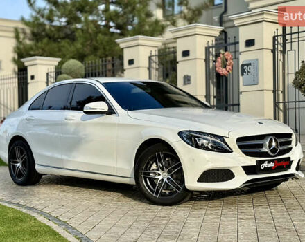 Білий Мерседес Ц-Клас, об'ємом двигуна 2 л та пробігом 125 тис. км за 21900 $, фото 4 на Automoto.ua