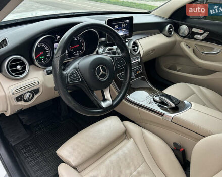 Білий Мерседес Ц-Клас, об'ємом двигуна 2 л та пробігом 165 тис. км за 17999 $, фото 16 на Automoto.ua