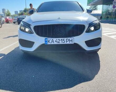 Белый Мерседес Ц-Класс, объемом двигателя 2 л и пробегом 190 тыс. км за 18499 $, фото 4 на Automoto.ua