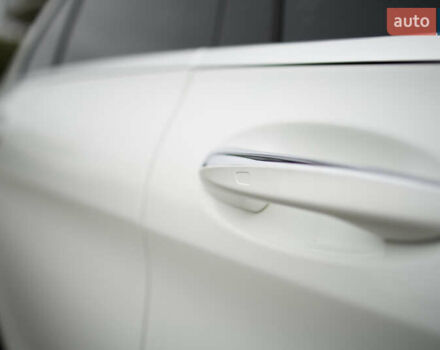 Белый Мерседес Ц-Класс, объемом двигателя 2 л и пробегом 166 тыс. км за 19000 $, фото 56 на Automoto.ua