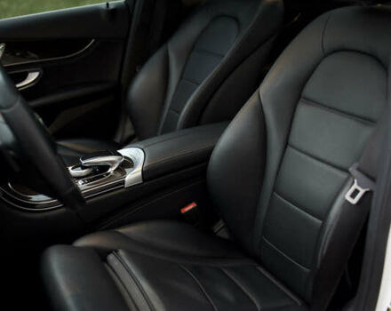 Белый Мерседес Ц-Класс, объемом двигателя 2 л и пробегом 166 тыс. км за 19000 $, фото 28 на Automoto.ua