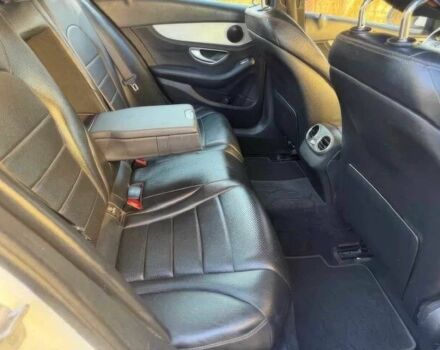 Белый Мерседес Ц-Класс, объемом двигателя 2 л и пробегом 79 тыс. км за 2450 $, фото 11 на Automoto.ua