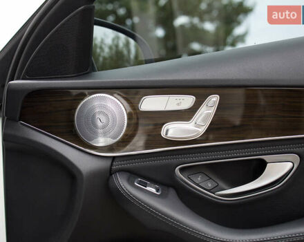 Белый Мерседес Ц-Класс, объемом двигателя 2 л и пробегом 166 тыс. км за 19000 $, фото 46 на Automoto.ua