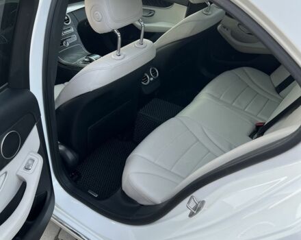 Белый Мерседес Ц-Класс, объемом двигателя 2 л и пробегом 69 тыс. км за 24900 $, фото 7 на Automoto.ua