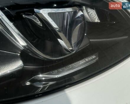 Білий Мерседес Ц-Клас, об'ємом двигуна 2.14 л та пробігом 133 тис. км за 25500 $, фото 5 на Automoto.ua