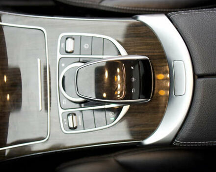 Белый Мерседес Ц-Класс, объемом двигателя 2 л и пробегом 166 тыс. км за 19000 $, фото 35 на Automoto.ua