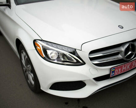Белый Мерседес Ц-Класс, объемом двигателя 2 л и пробегом 166 тыс. км за 19000 $, фото 53 на Automoto.ua