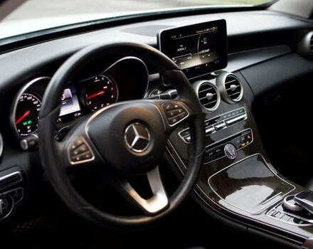 Белый Мерседес Ц-Класс, объемом двигателя 2 л и пробегом 166 тыс. км за 19000 $, фото 29 на Automoto.ua