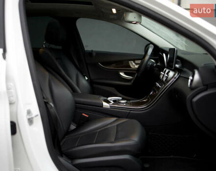 Белый Мерседес Ц-Класс, объемом двигателя 2 л и пробегом 166 тыс. км за 19000 $, фото 52 на Automoto.ua