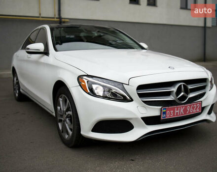 Белый Мерседес Ц-Класс, объемом двигателя 2 л и пробегом 166 тыс. км за 19000 $, фото 7 на Automoto.ua