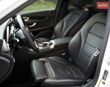 Белый Мерседес Ц-Класс, объемом двигателя 2 л и пробегом 166 тыс. км за 19000 $, фото 26 на Automoto.ua