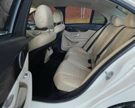 Білий Мерседес Ц-Клас, об'ємом двигуна 2 л та пробігом 73 тис. км за 9000 $, фото 11 на Automoto.ua