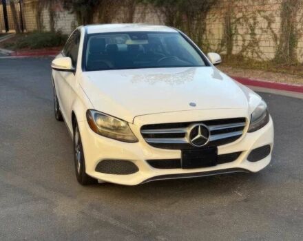 Белый Мерседес Ц-Класс, объемом двигателя 2 л и пробегом 79 тыс. км за 2450 $, фото 1 на Automoto.ua