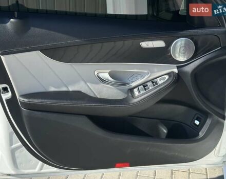 Білий Мерседес Ц-Клас, об'ємом двигуна 2.14 л та пробігом 133 тис. км за 25500 $, фото 26 на Automoto.ua