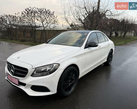 Белый Мерседес Ц-Класс, объемом двигателя 1.6 л и пробегом 205 тыс. км за 17200 $, фото 1 на Automoto.ua