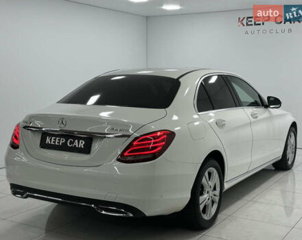 Белый Мерседес Ц-Класс, объемом двигателя 2.14 л и пробегом 144 тыс. км за 27000 $, фото 8 на Automoto.ua