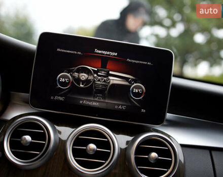 Белый Мерседес Ц-Класс, объемом двигателя 2 л и пробегом 166 тыс. км за 19000 $, фото 24 на Automoto.ua