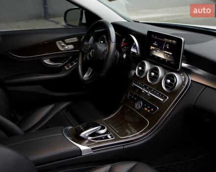 Белый Мерседес Ц-Класс, объемом двигателя 2 л и пробегом 166 тыс. км за 19000 $, фото 49 на Automoto.ua